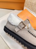 L* V  shoes WM24111610