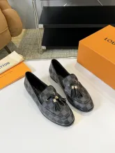L*V loafer shoes  WM24111608