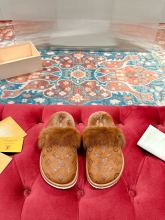 L*V shoes  WM24111617