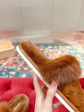 L*V shoes  WM24111617