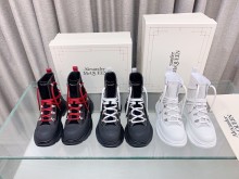 A*lexander McQueen women Sneakers WM24111714