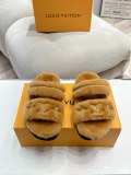 Louis Vuitton women flat shoes HG24112515