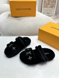 Louis Vuitton women flat shoes HG24112515