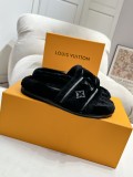 Louis Vuitton women flat shoes HG24112514