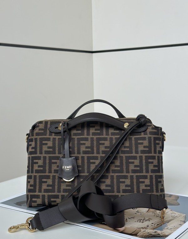 Fendi original FF logo tote bag OL24121004