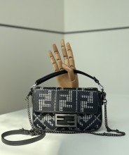 Fendi original vintage F shoulder OL24121001