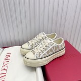 V*alentino shoes WM25020819