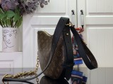 Louis vuitton M15056 Monogram Looping shoulder bag MX25070404