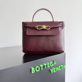Bottega Veneta Original Medium Andiamo tote bag YG25071501