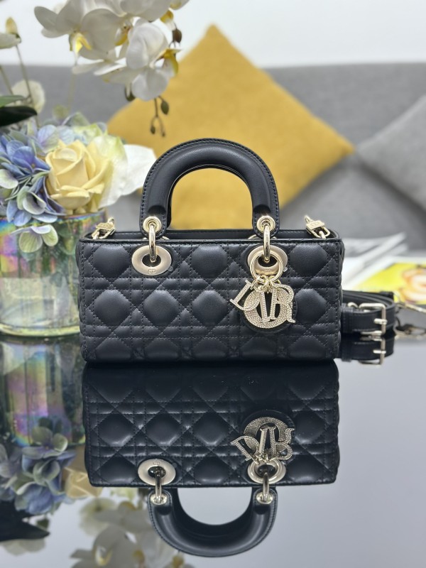 Dior Original Sheepskin shoulder with diamond jewelry BF25090705