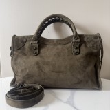 𝗕𝗔𝗟𝗘𝗡𝗖𝗜𝗔𝗚𝗔*𝗟𝗘 𝗖𝗜𝗧𝗬  SIZE: 38cm