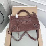 𝗕𝗔𝗟𝗘𝗡𝗖𝗜𝗔𝗚𝗔*𝗟𝗘 𝗖𝗜𝗧𝗬  SIZE: 38cm