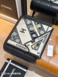 Channel original women silk scarf 140-140cm AN26012805