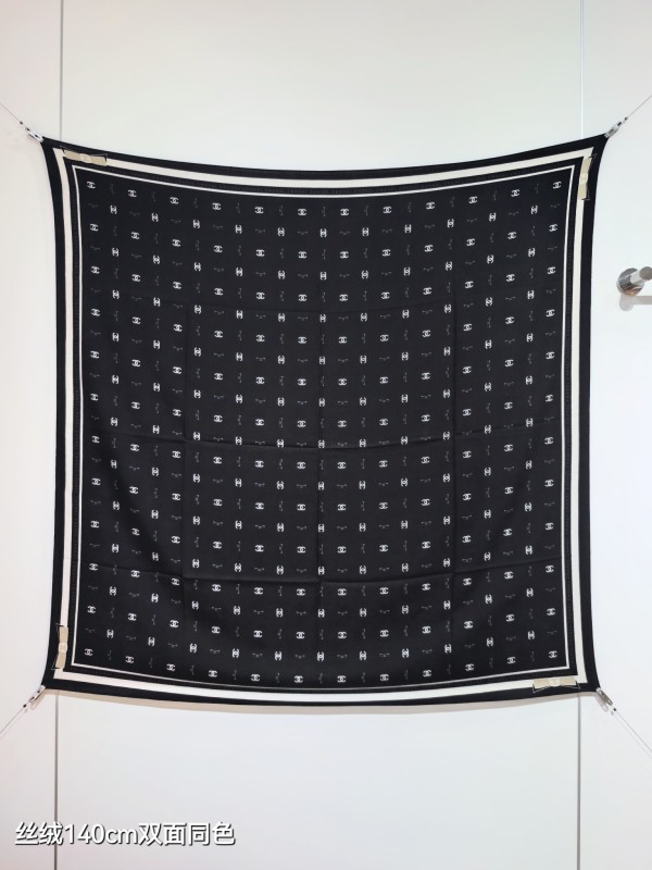 Channel original women silk scarf 140-140cm AN26012806