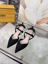 Fendi Leather women sandal shoes HG26101632