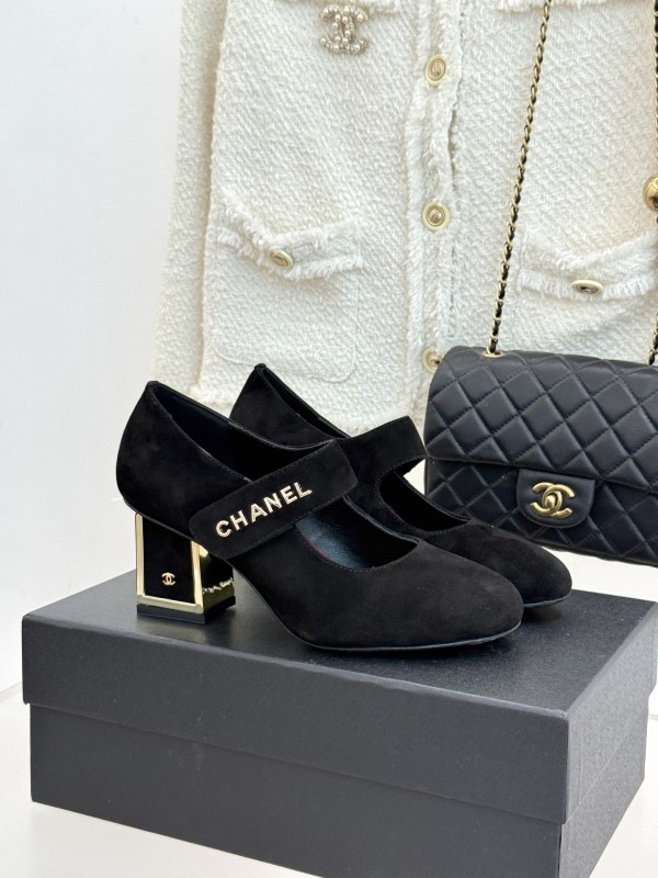Chanel Leather women high heel shoes HG26090322