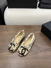Chanel Leather women flat shoes HG26092926