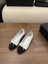 Chanel Leather women flat shoes HG26102432
