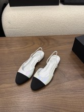 Chanel Leather women flat shoes HG26102428