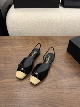Chanel Leather women flat shoes HG26101929