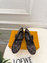 Louis Leather Vuitton women flat shoes HG26102730