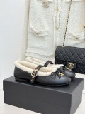 Chanel Leather women sandal shoes HG26090716
