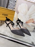 Fendi Leather women sandal shoes HG26101632