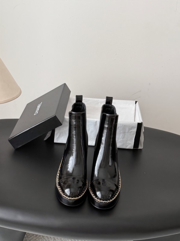 Chanel Leather women boots HG26090620