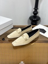 YSL Leather women flat shoes HG26082827