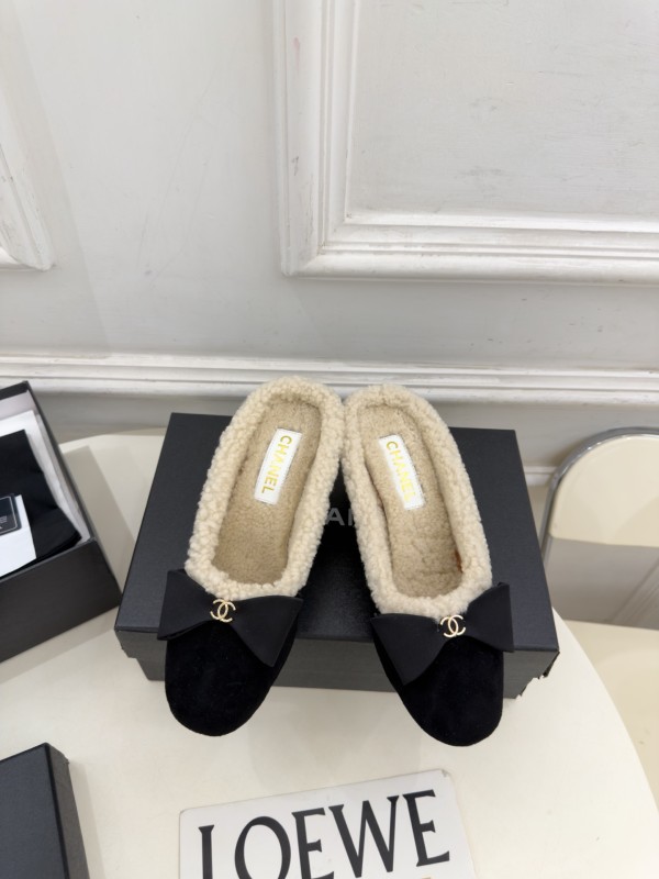 Chanel Leather women 6cm high heel shoes HG26100524