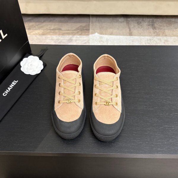 Chanel Leather women sport shoes HG26081614
