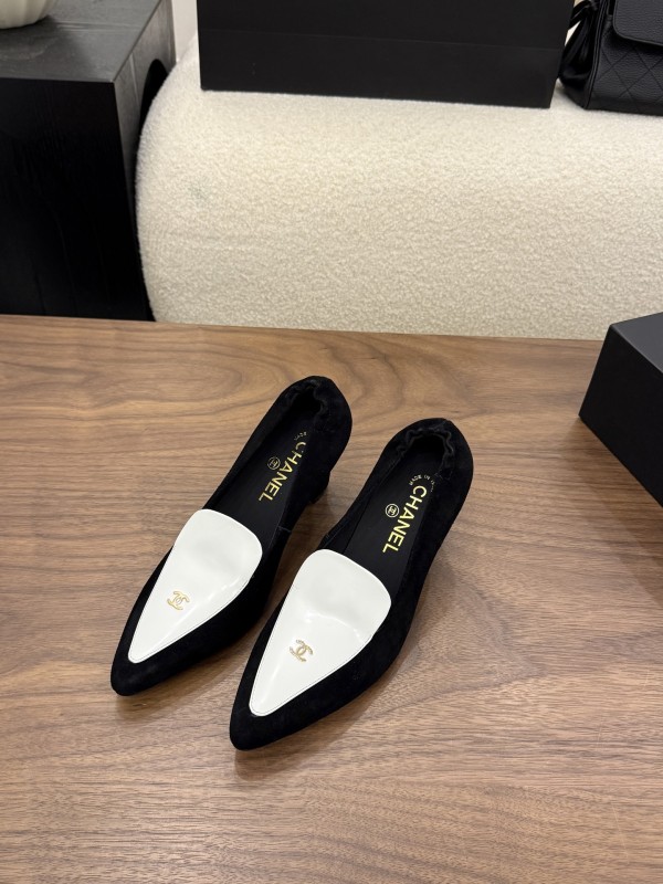 Chanel Leather women 7cm high heel shoes HG26082607