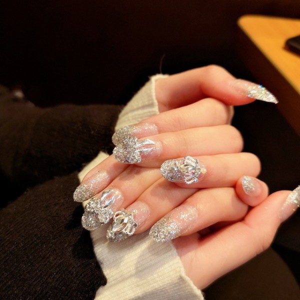 Shine Crystal Beautiful Manicures