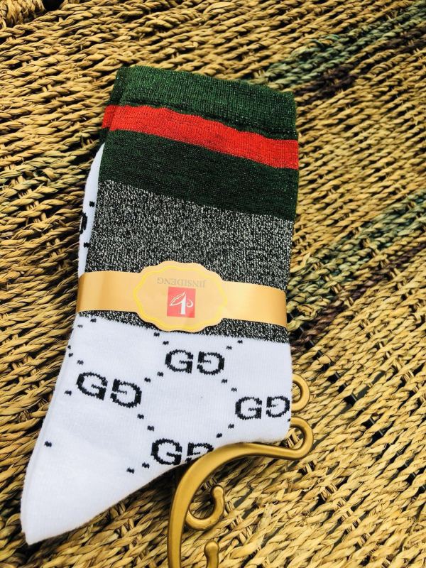 Net red explosion models G letter in the pile pile socks European and American big brand tide socks college sports wild cotton hit color women socks