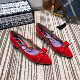 2019 spring and summer new pointed butterfly rivet word with wild black flat women's shoes