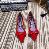 2019 spring and summer new pointed butterfly rivet word with wild black flat women's shoes