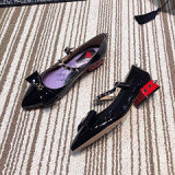 2019 spring and summer new pointed butterfly rivet word with wild black flat women's shoes