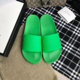 couple slippers with a word