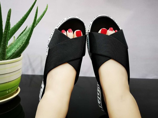 summer open-toe leather platform sandals women's shoes with sponge bottom shoes