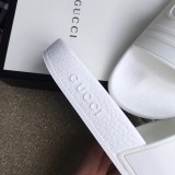 couple slippers with a word