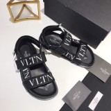 spring and summer men's classic letter sandals