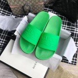 couple slippers with a word