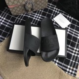couple slippers with a word