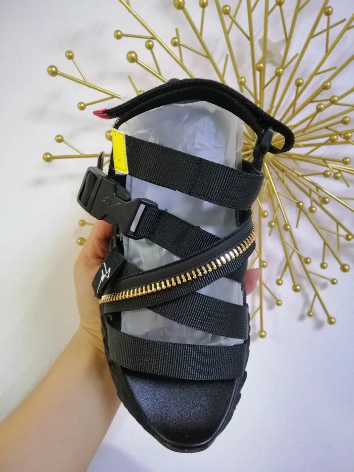 Summer leather luxury sports flat sandals zipper decorative platform Roman for men and women