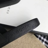 couple slippers with a word