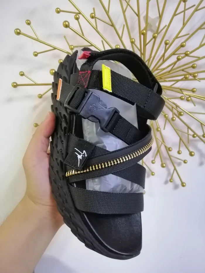 Summer leather luxury sports flat sandals zipper decorative platform Roman for men and women