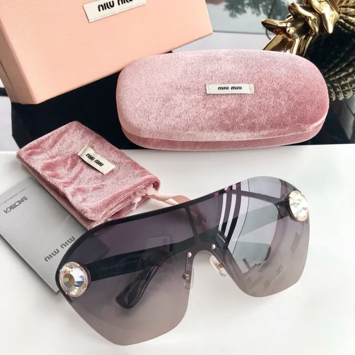 Sunglasses female round face slimming