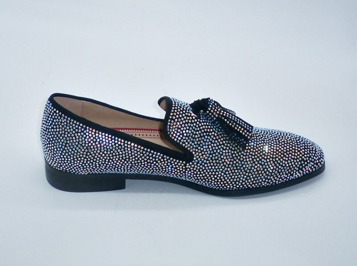 New Handmade Sparkling Crystal Rhinestone Men Loafers Luxury Suede Slip On Men Shoes Fashion Tassel Mens Dress Shoes