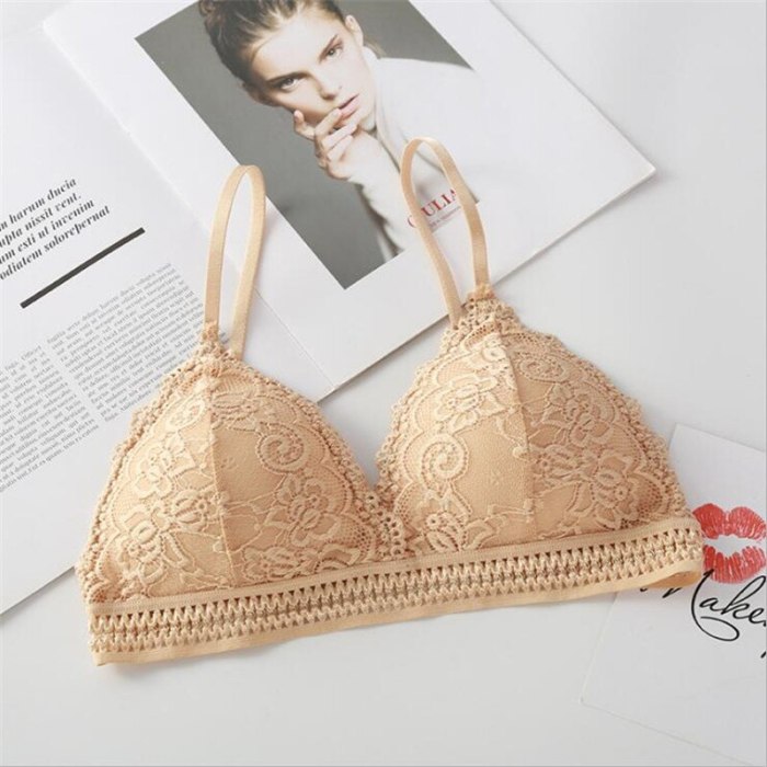 GUMPRUM Seamless Deep V Lace Bras For Women Wireless Push Up Bra Thin Comfort Soft Underwear Sexy Lingerie French Style Bralette