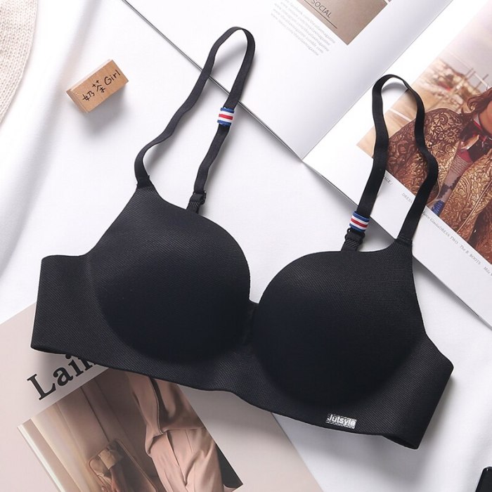 FINETOO Women Bra Soft Wireless Bras Women Sexy Lingerie Fashion Adjusted Seamless Bralette Female A B Cup Push Up Bra Underwear